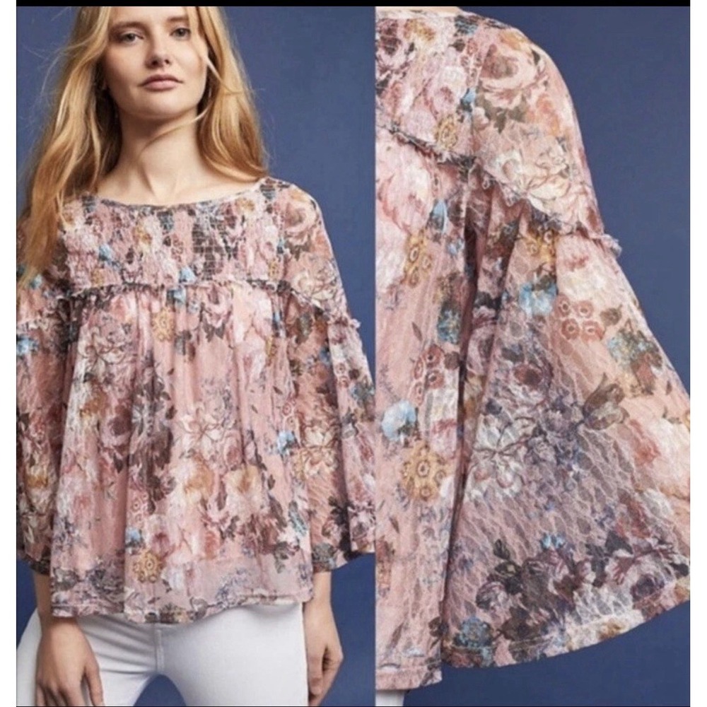ANTHROPOLOGIE Akemi + Kin Juno Floral Lace Blouse Pink Bell‎ Sleeve S